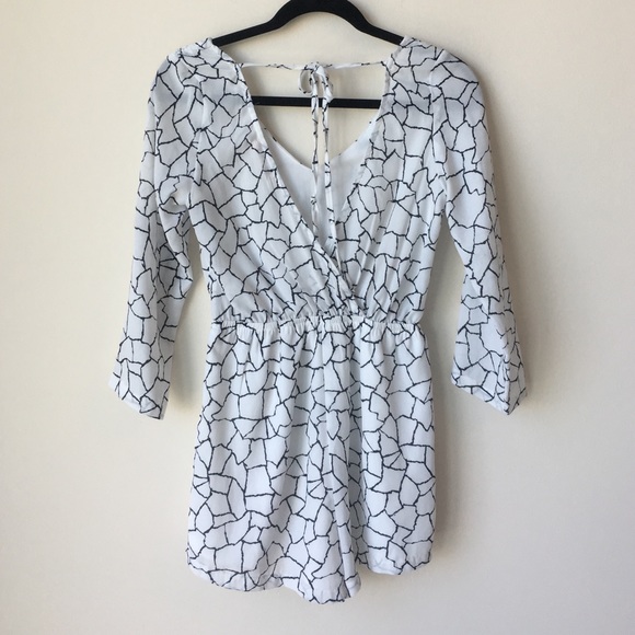 White Black Print Romper Long Sleeve - Picture 2 of 4
